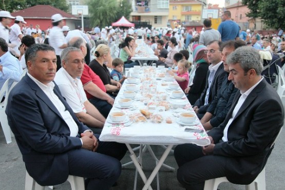 ATAŞEHİR BELEDİYESİ SOKAK İFTARI, İÇERENKÖY