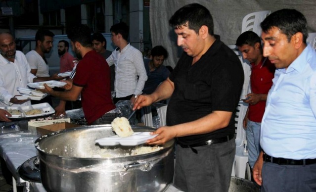 Ataşehir, Yenisahra, Romenler İftarı