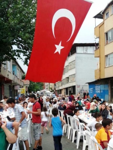 Ataşehir, Yenisahra, Romenler İftarı