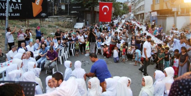 Ataşehir, Yenisahra, Romenler İftarı