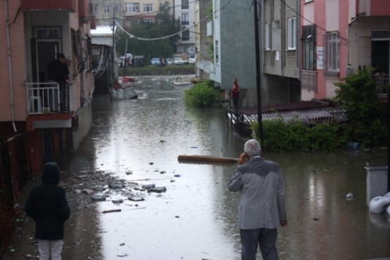 YENİSAHRA SEL  BASKINI