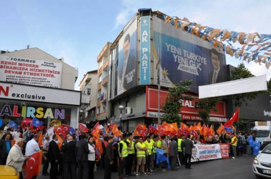 Akmet Davutoglu Ataşehir Mitingi 2015