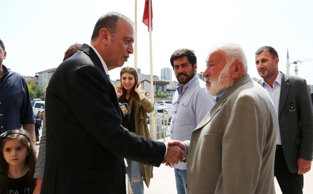 Battal İlgezdi, Gamze akkuş İlgezdi Referandum'da Oylarını Kullandı