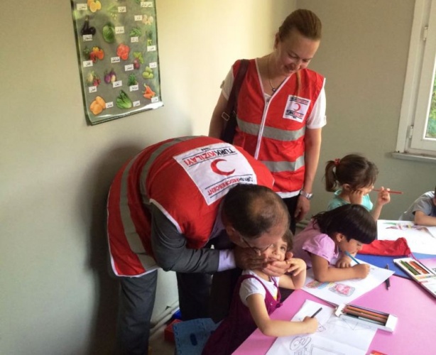 Kızılay Beykoz’dan Suriyeli ailelere  yardım