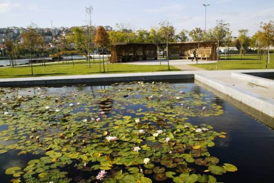 Beyoğlu Nilüfer Parkı