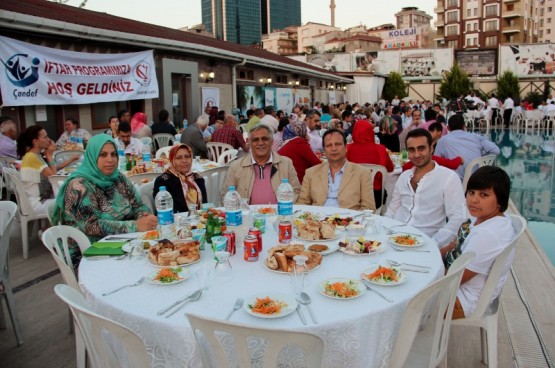 ÇANDEF ve Çankırı Vakfı İftarda Çankırılıları Buluşturdu