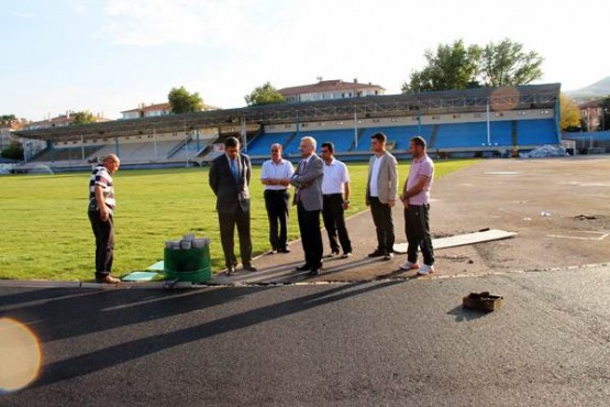 Çankırı Valisi Stad yapımını Denetledi