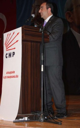 chp-Atasehir-2-olgan-kongre- Mahmut- Altinkaynak