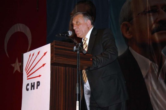 chp-Atasehir-2-olgan-kongre- Mahmut- Altinkaynak