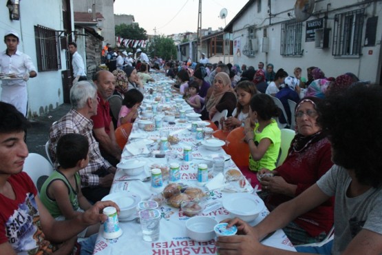 DKY İnşaat, Ataşehir Belediyesi, Yenisahra İftarı 2014