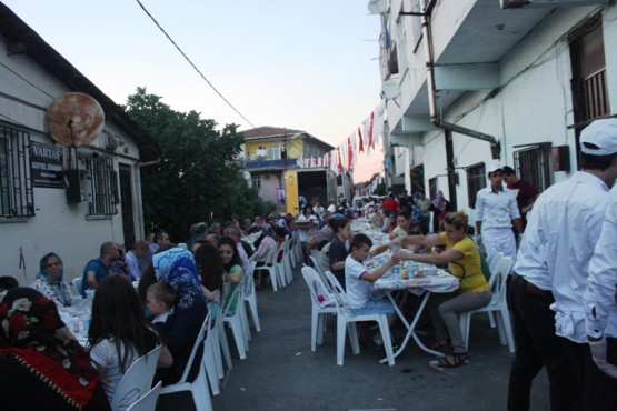 DKY İnşaat, Ataşehir Belediyesi, Yenisahra İftarı 2014