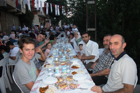 DKY İnşaat, Ataşehir Belediyesi, Yenisahra İftarı 2014