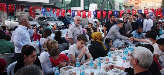 İBB, Ak Parti Ataşehir Yenisahra ve Barbaros Mahallesi Sokak İftarı 2017