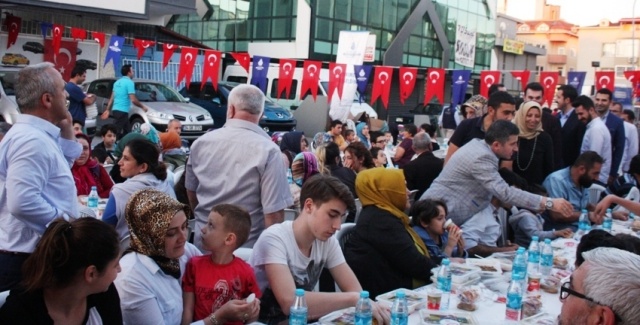 İBB, Ak Parti Ataşehir Yenisahra ve Barbaros Mahallesi Sokak İftarı 2017