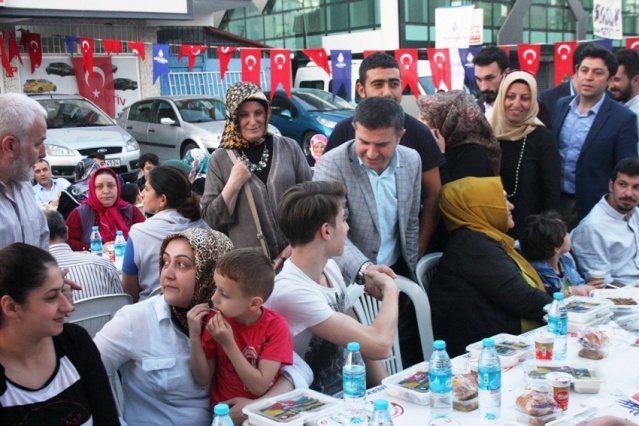 İBB, Ak Parti Ataşehir Yenisahra ve Barbaros Mahallesi Sokak İftarı 2017