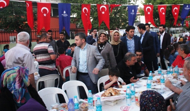 İBB, Ak Parti Ataşehir Yenisahra ve Barbaros Mahallesi Sokak İftarı 2017