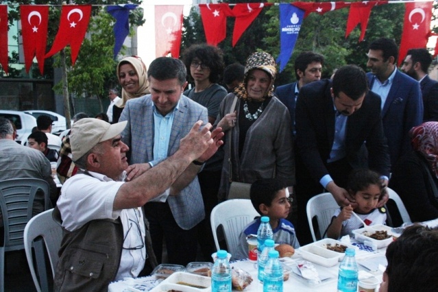 İBB, Ak Parti Ataşehir Yenisahra ve Barbaros Mahallesi Sokak İftarı 2017