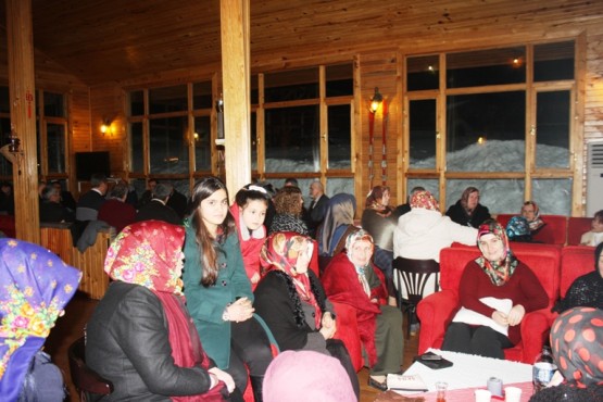 Ilgaz Yıldıztepe Kayak Merkezi 2015 Çerkeş Derneklerbirliği Gezisi