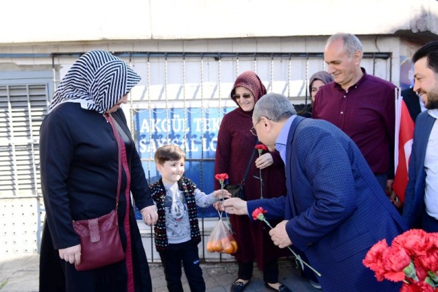 Ak Parti Ataşehir Belediye Başkan Adayı İsmail Erdem. Yenisahra Barbaros Sevgi Yürüyüşü 2019