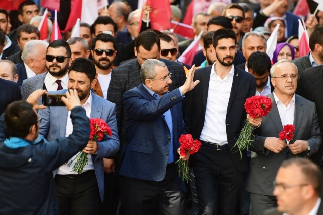 Ak Parti Ataşehir Belediye Başkan Adayı İsmail Erdem. Yenisahra Barbaros Sevgi Yürüyüşü 2019