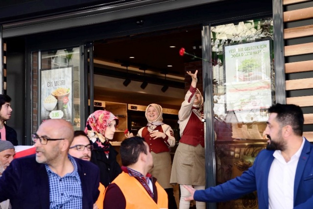 Ak Parti Ataşehir Belediye Başkan Adayı İsmail Erdem. Yenisahra Barbaros Sevgi Yürüyüşü 2019