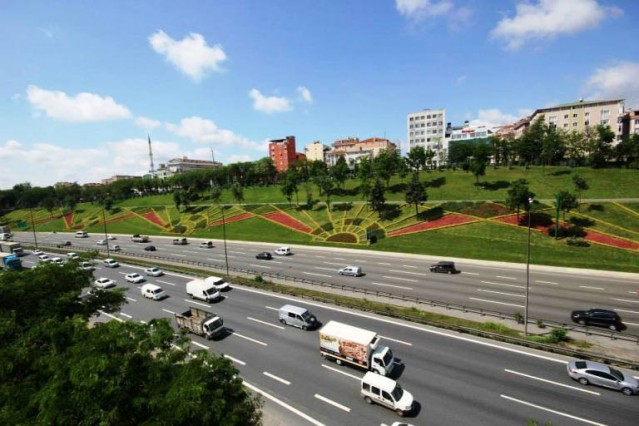 İstanbul Otoban yol ağaçlndırma Çalışmaları 2015