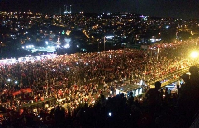 İstanbul Bogaziçi Köprüsü, Darbe girişimi Protesto Yürüyüşü 2016