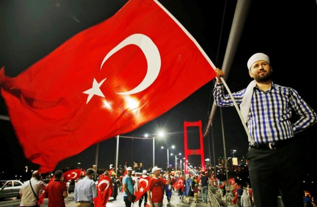 İstanbul Bogaziçi Köprüsü, Darbe girişimi Protesto Yürüyüşü 2016