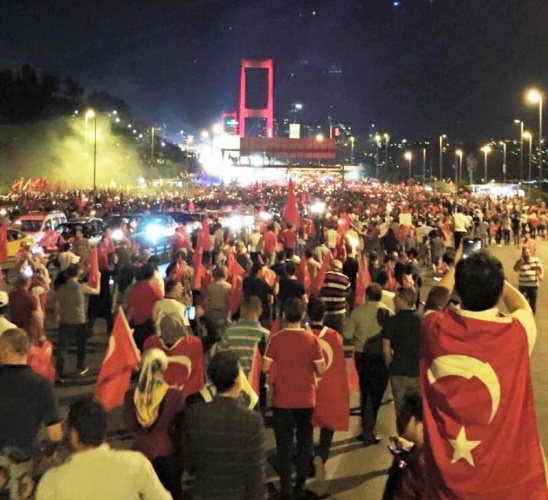 İstanbul Bogaziçi Köprüsü, Darbe girişimi Protesto Yürüyüşü 2016