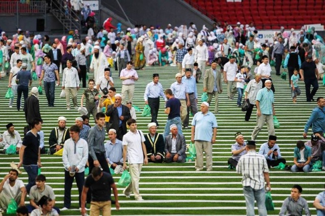 Kazan Stadyum'da Toplu İftar 2016