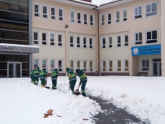 Maltepe Okullar Kar Temizliği 2015