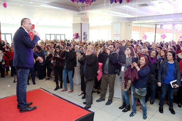 Mustafa Keser Ataşehir'de Kadınlar Matinasında Kadınlarla Buluştu, 2016