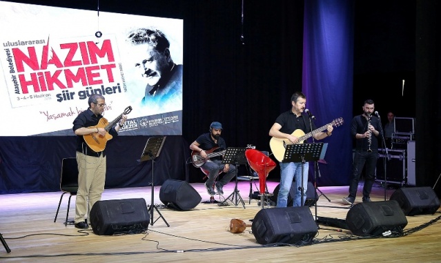 Nazım Hikmet Ataşehir'de Şiirlerle Anıldı 2016