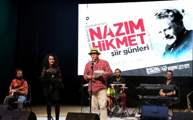 Nazım Hikmet Ataşehir'de Şiirlerle Anıldı 2016