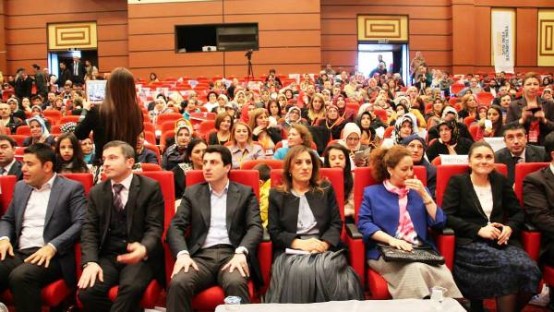 Neslihan Yurdagüll, Ak Parti Ataşehir Kadın Koları Başkanı Oldu