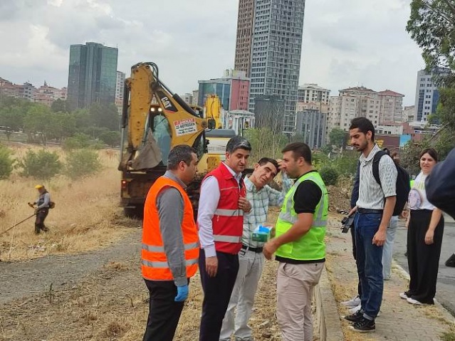 ATAŞEHİR BELEDİYE BAŞKANI ONURSAL ADIGÜZEL'İN 100 GÜNLÜK HİZMET KARNESİ