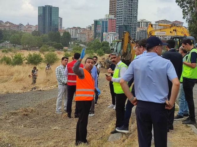 ATAŞEHİR BELEDİYE BAŞKANI ONURSAL ADIGÜZEL'İN 100 GÜNLÜK HİZMET KARNESİ