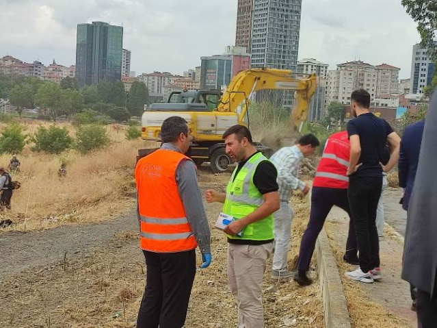 TEMİZLİK VE BAKIM ÇALIŞMALARININ YENİ DURAĞI BARBAROS MAHALLESİ OLDU