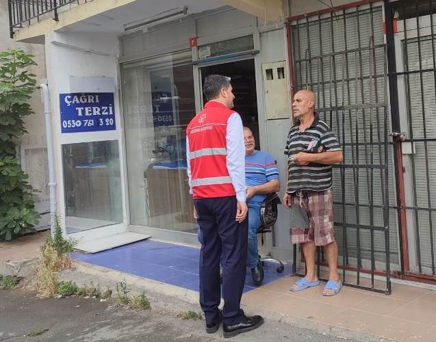 TEMİZLİK VE BAKIM ÇALIŞMALARININ YENİ DURAĞI BARBAROS MAHALLESİ OLDU