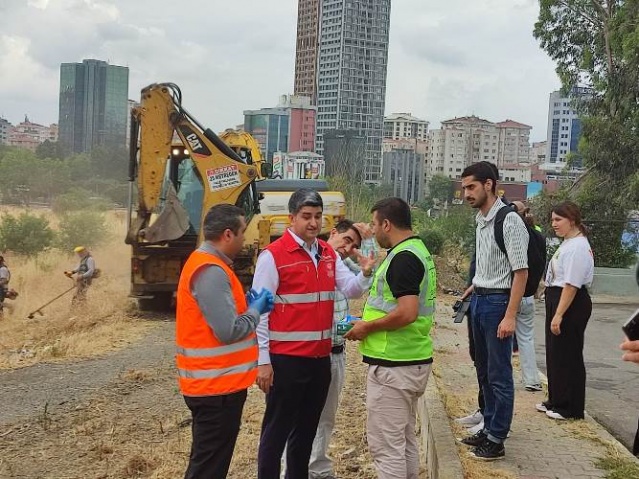 ATAŞEHİR BELEDİYE BAŞKANI ONURSAL ADIGÜZEL'İN 100 GÜNLÜK HİZMET KARNESİ