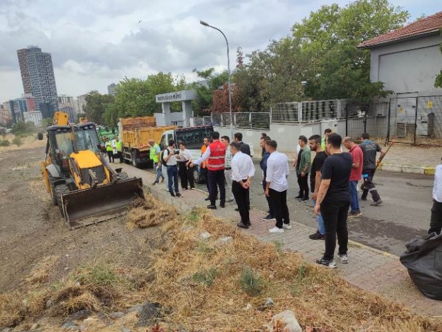 ATAŞEHİR BELEDİYE BAŞKANI ONURSAL ADIGÜZEL'İN 100 GÜNLÜK HİZMET KARNESİ