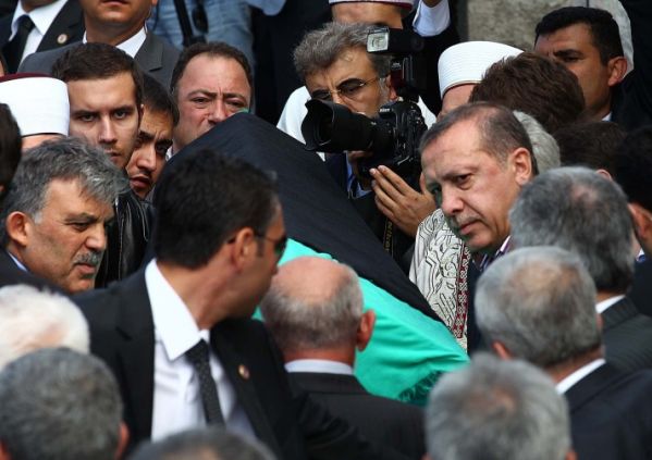 TENZİLE ERDOĞAN'IN CENAZE FOTOLARI