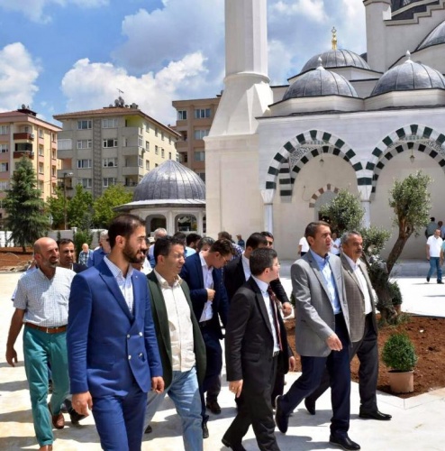 Ataşehir, İçerenköy, Sultan Alpaslan Camii Fotoları 2016