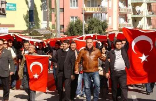 TÜRKİYE ŞEHİTLERİNE AĞLIYOR