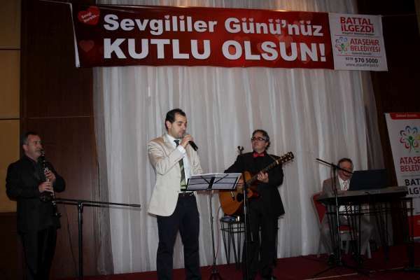 YARIM ASIRLIK SEVGİLİLER ATAŞEHİRDE BULUŞTU