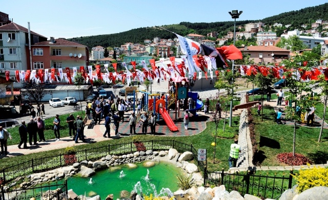 Yaşar Yeniören'in İsmi Maltepe'de Parkda Yaşayacak