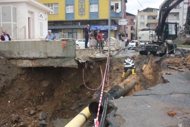 Ataşehir, Yenisahra, Ali Fuat Cebesoy Köprüsü Sel Baskını Fotoları 18 Temmuz 2017