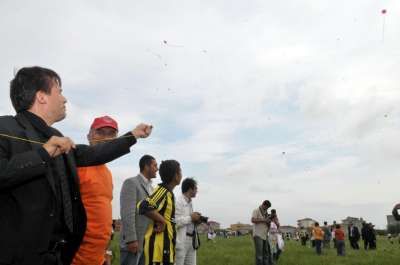 Tuzla'da Binlerce Uçurtma Çevre İçin Uçtu