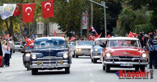 DOLMABAHÇE’DE ATATÜRK MASKELİ KONVOY