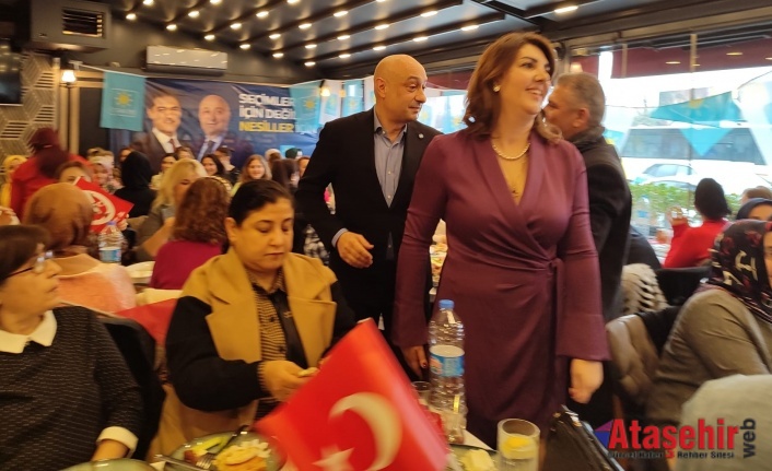İYİ Parti’den Ataşehir’de 8 Mart etkinliği gerçekleştirildi.
